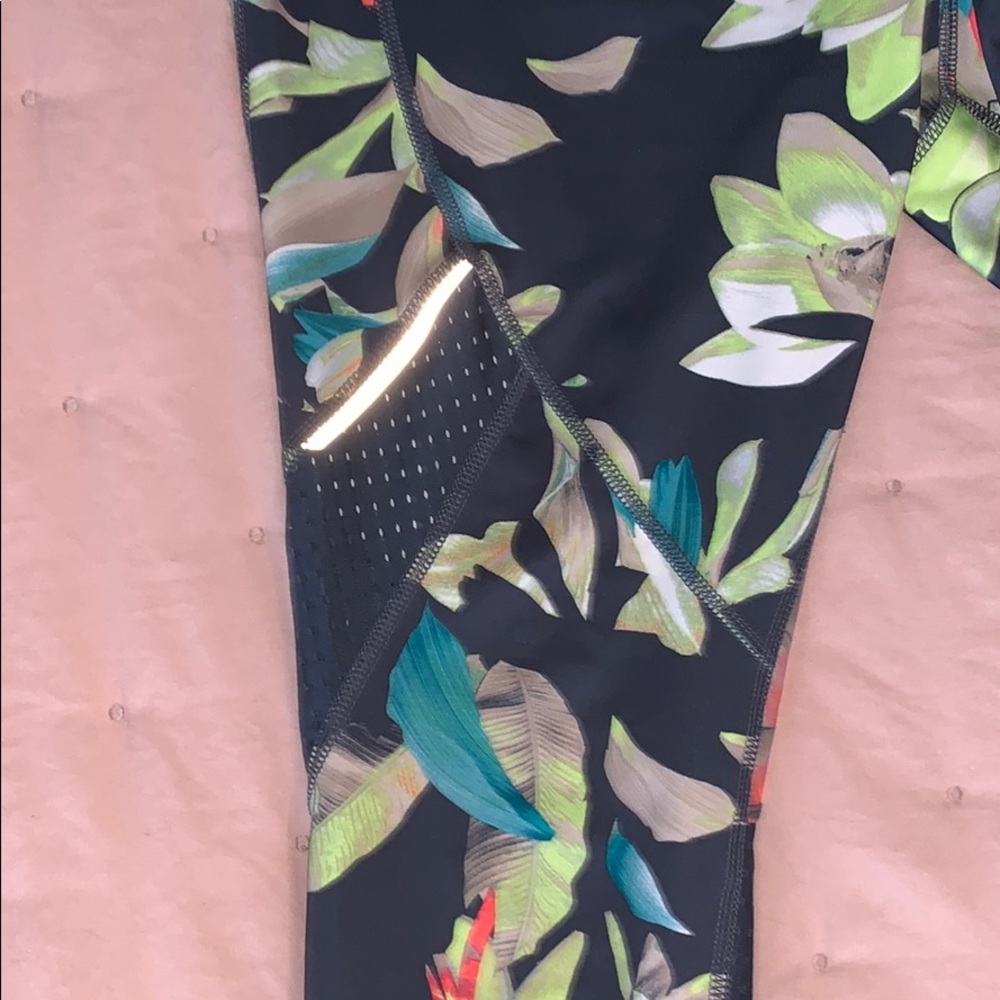 Leggings. - Picture 2 of 3